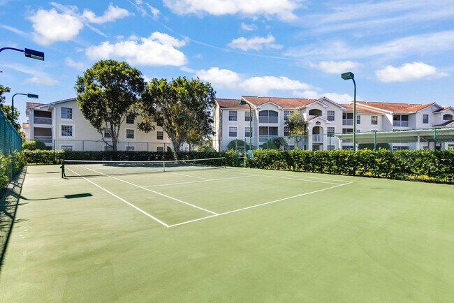 Building Photo - ** ST. CROIX ** 1 BED / 1 BATH - CONDO - GATED COMMUNITY - NORTH NAPLES - ANNUAL RENTAL