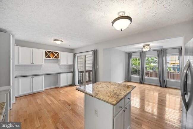 Building Photo - 2716 Mapleview Ct