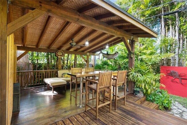 Building Photo - 2369 Overbrook St