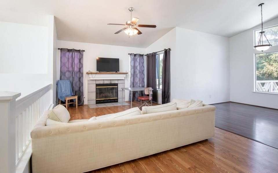 Building Photo - 2683 Mitchell Ave