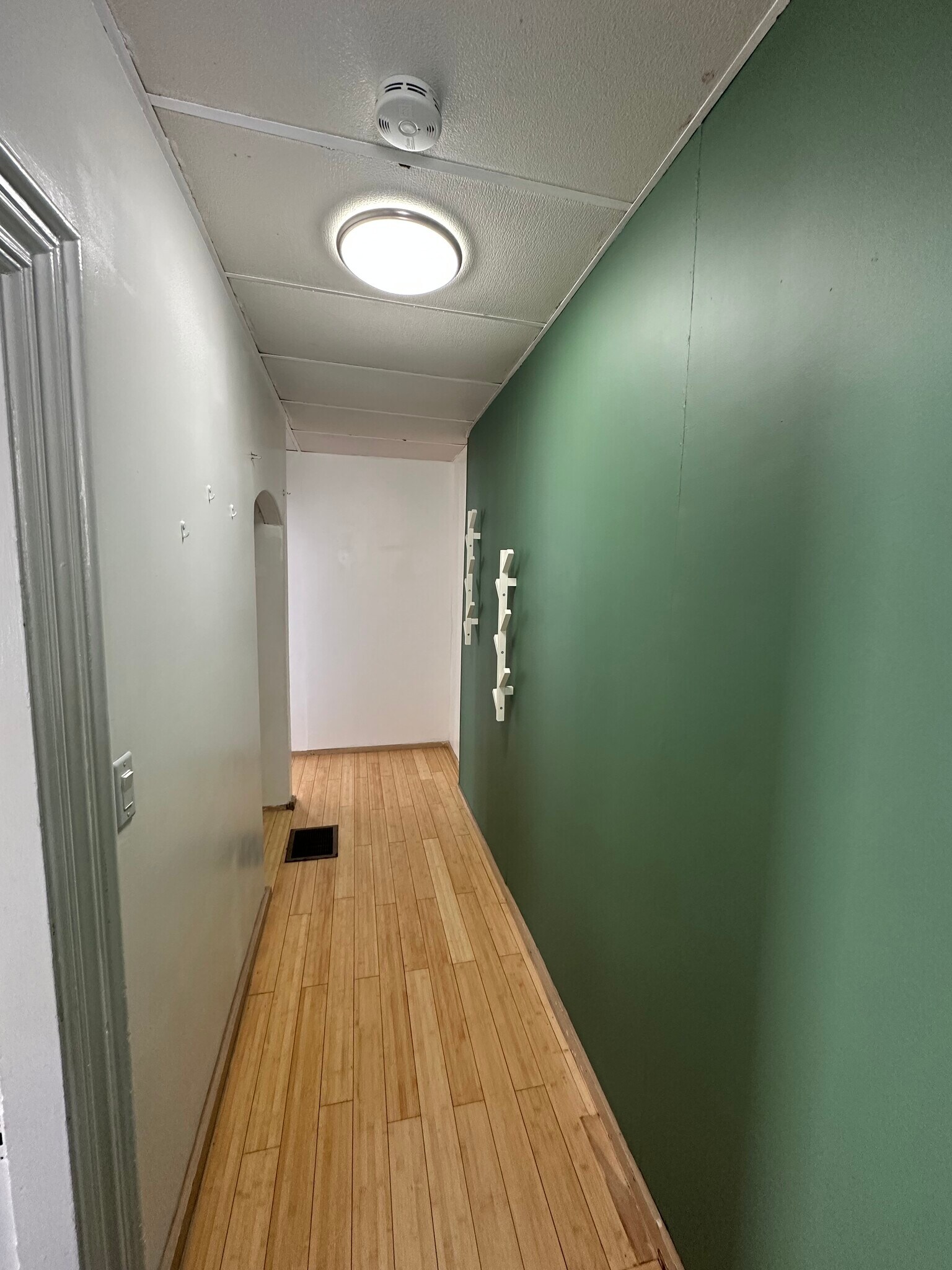 Building Photo - 47 Gould Ave