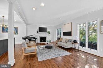 Building Photo - 3227 Ellicott St NW