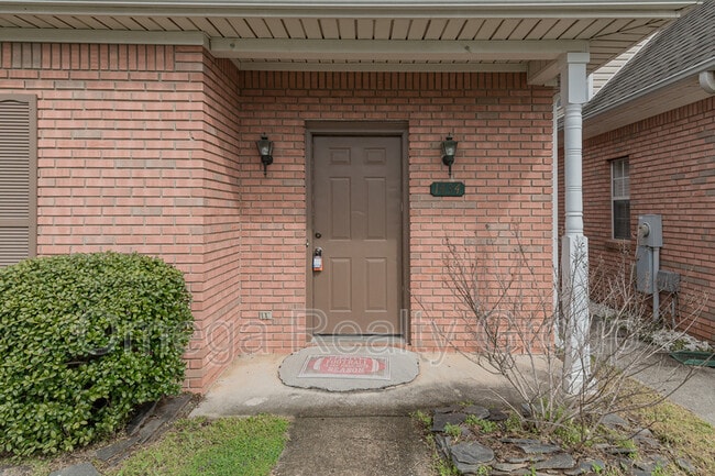 Building Photo - 1434 Amberley Woods Cv