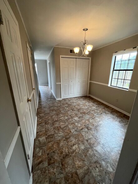 dining room - 1111 Emmett St