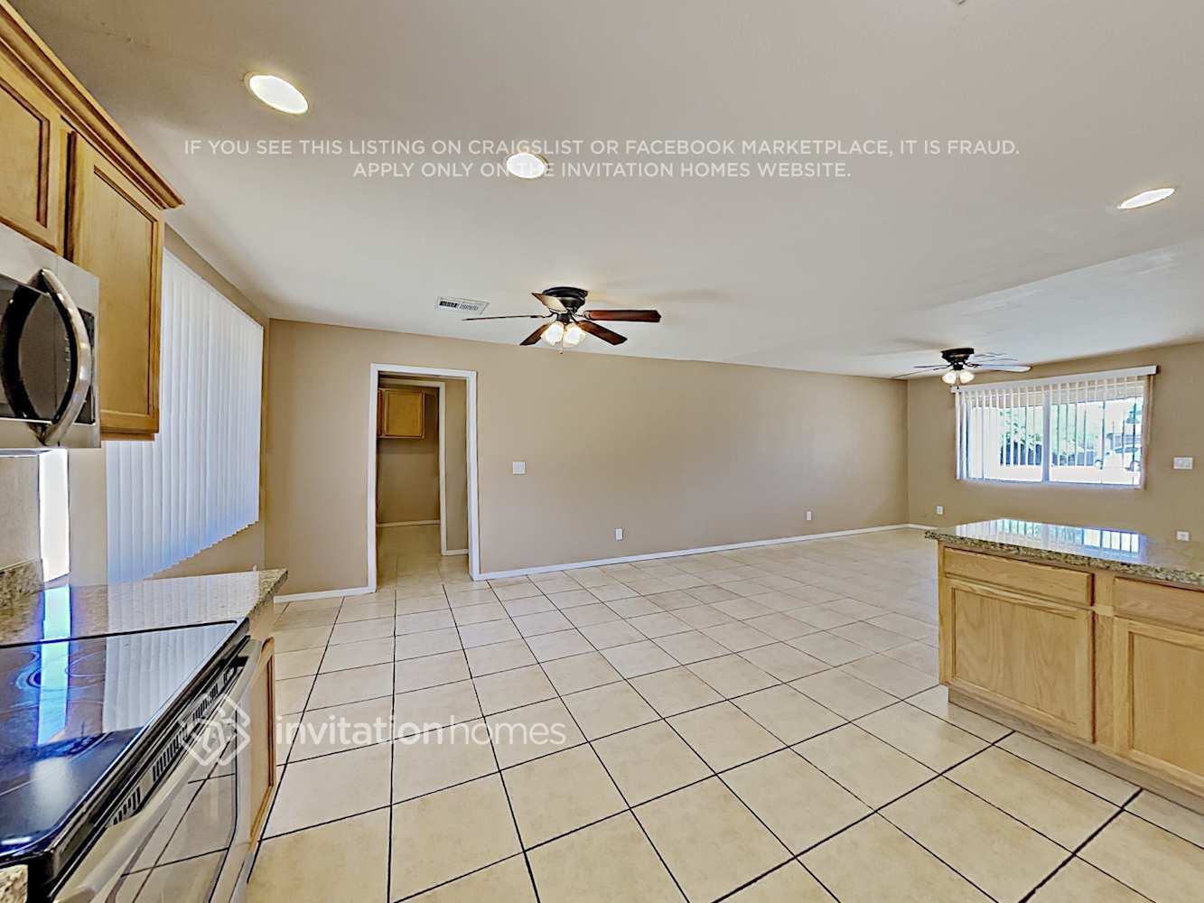 Building Photo - 18042 N Villa Rita Dr