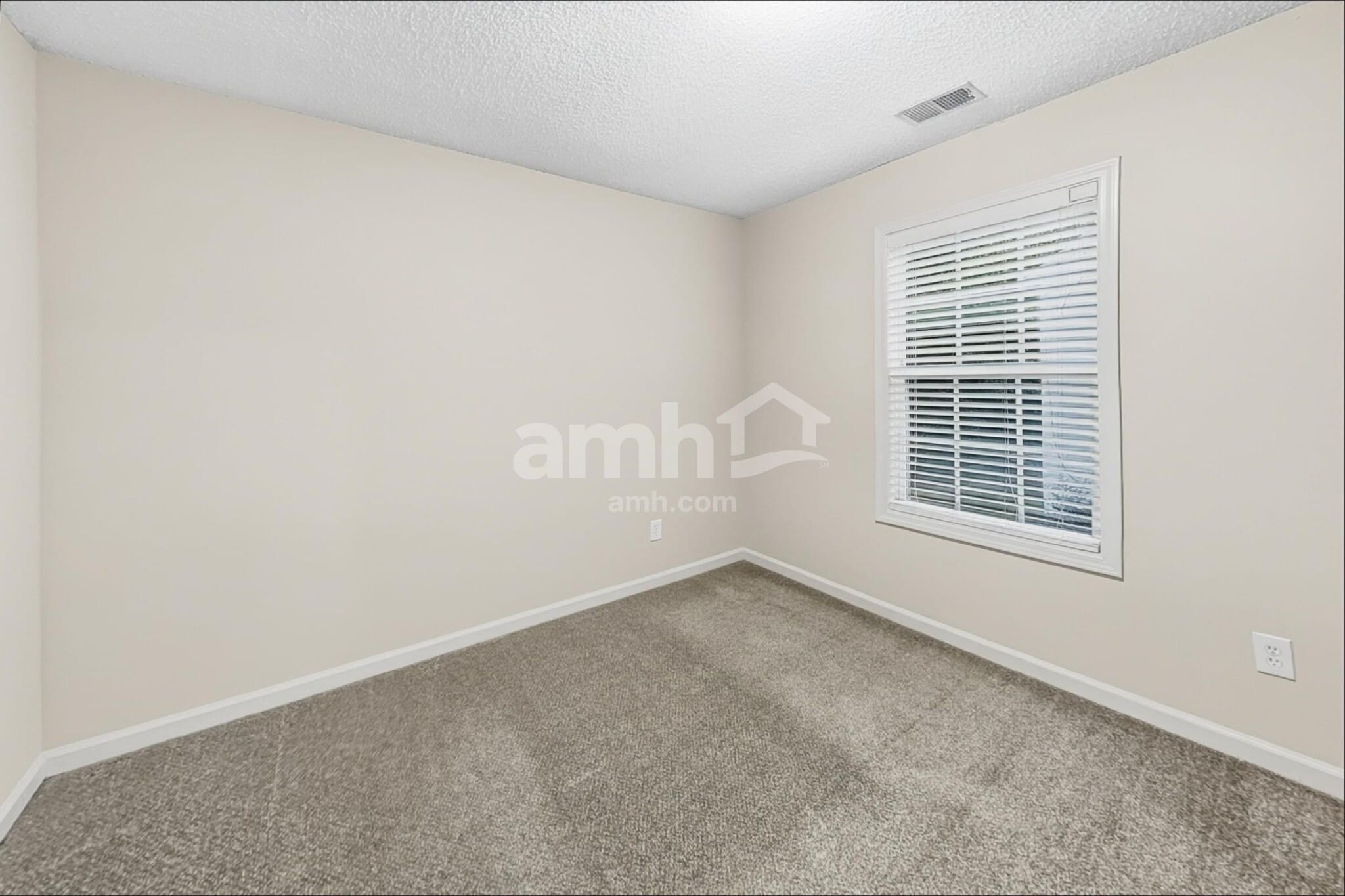 Building Photo - 1759 Maxey Ln