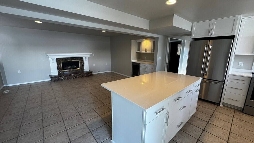 Building Photo - 16736 Shore Dr NE