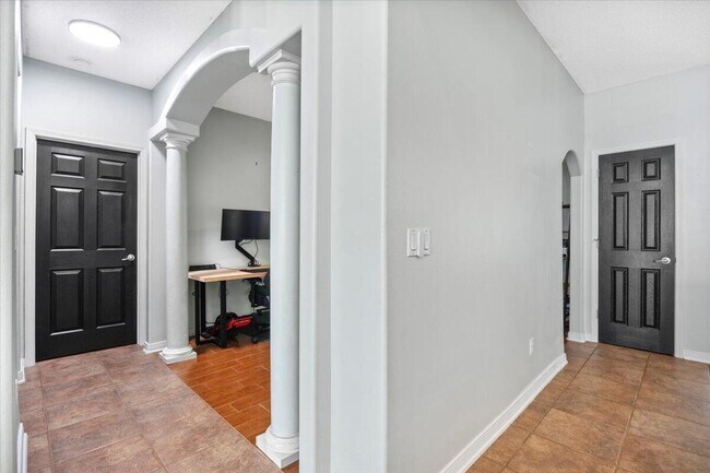 Building Photo - 1805 Brooke Beach Dr