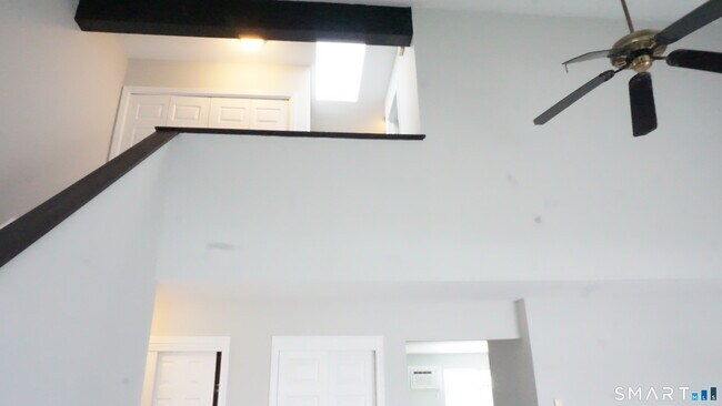 Building Photo - 234 Willow Springs