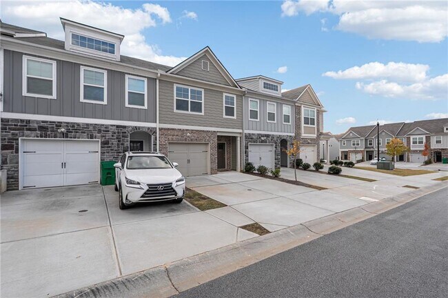 Building Photo - 6395 Shalks Xing Dr