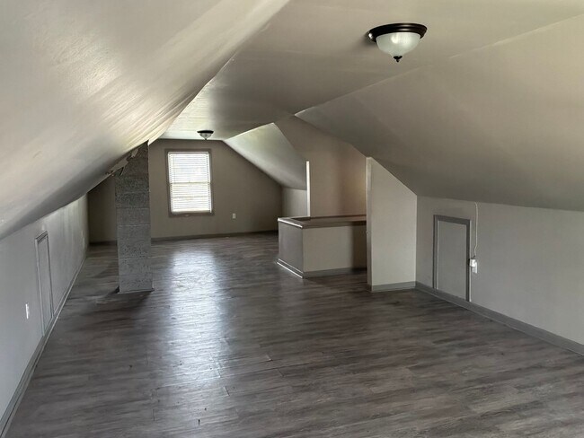 Building Photo - Charming & Comfortable 3-Bedroom Home in Capitol Heights!