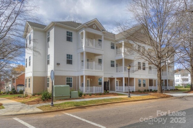 Primary Photo - 17905 Delmas Dr