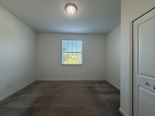 Building Photo - 2993 Crossfield Dr