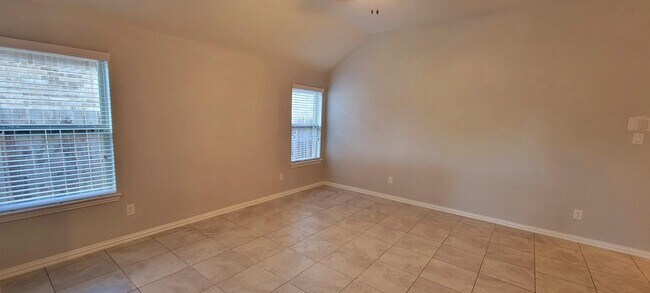 Building Photo - 3519 Fern Footpath Ln