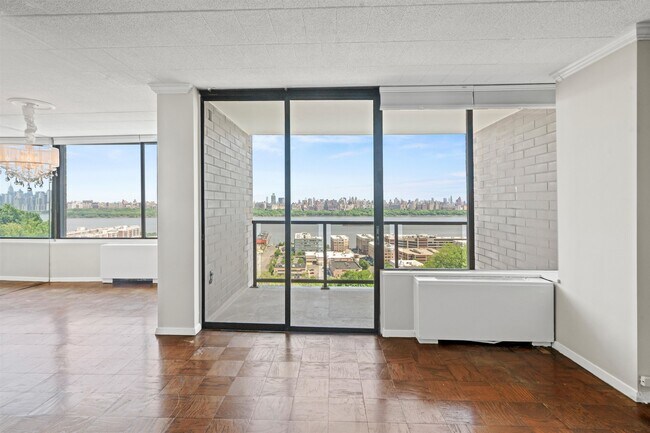 Building Photo - 9060 Palisade Ave