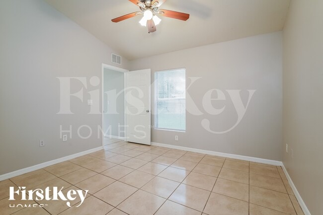 Building Photo - 317 Melissa Dr