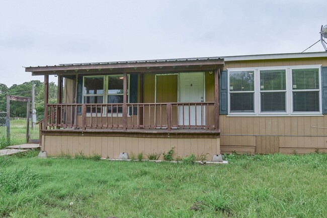Building Photo - 550 Quail Run Cir