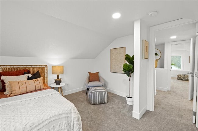 Building Photo - Beautifully Renovated 3-Bedroom Home with Private Fenced Yard