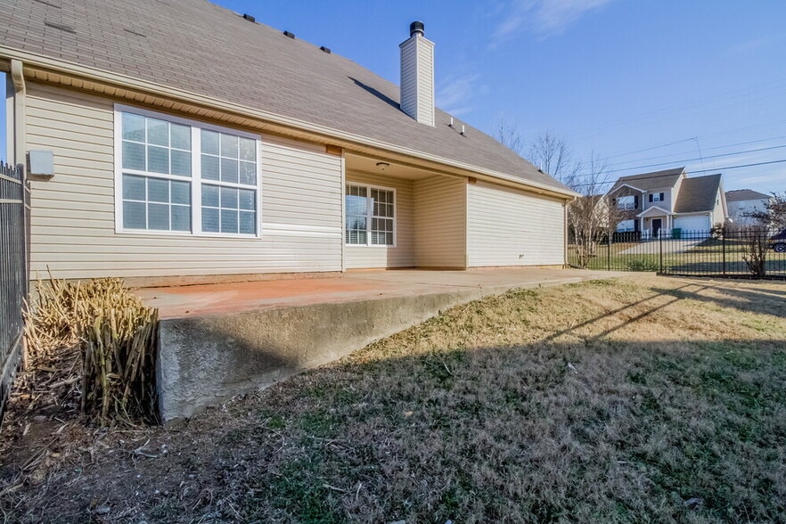 Building Photo - 6030 Eden Ln