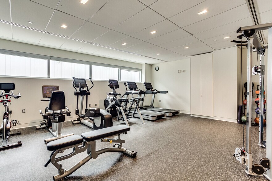 Building Photo - 1177 22nd St NW