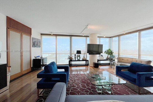 Building Photo - 101 20th St