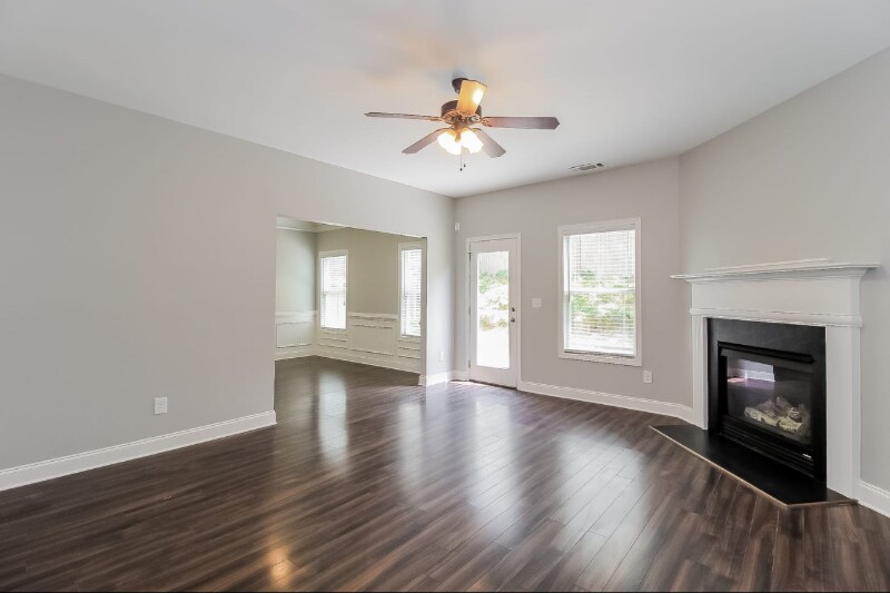 Building Photo - 368 Ashley Way
