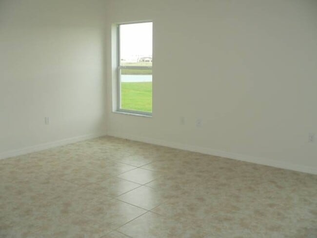 Building Photo - Bella Pointe-4044 Marina Isle Dr Kissimmee...