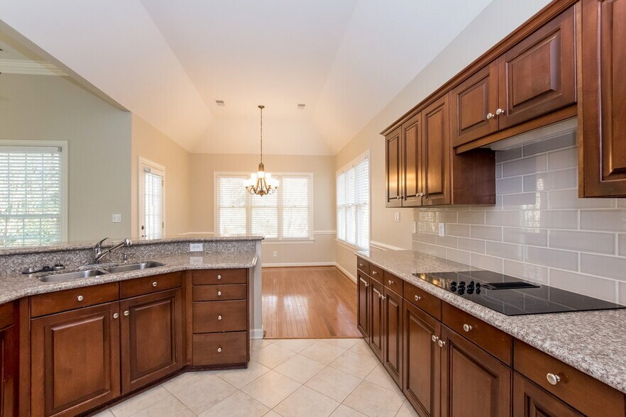 Building Photo - 9424 Arborview Ct