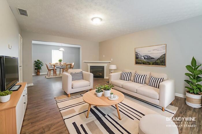 Building Photo - 4791 Tuong Yen Ct