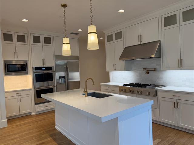 Building Photo - 4412 Emerson Ave