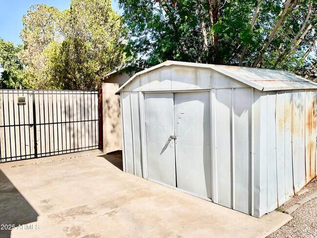 Building Photo - 1705 West Campbell Ave