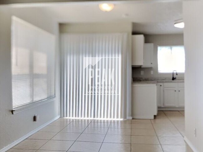 Building Photo - Beautiful Home ready for a June MOVE-IN!