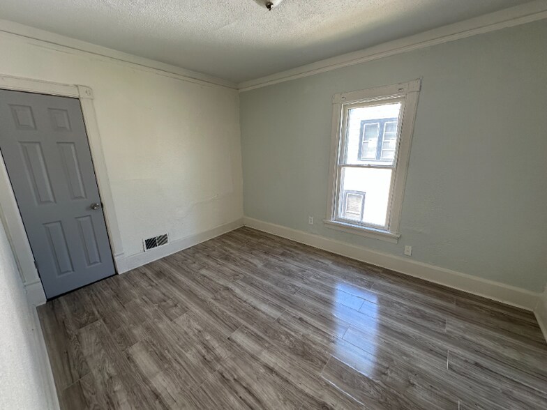 Building Photo - 3221 N 20th St