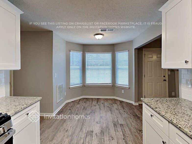 Building Photo - 1040 Maris Ln