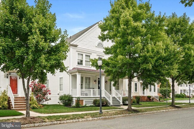 Primary Photo - 221 Garden Pl