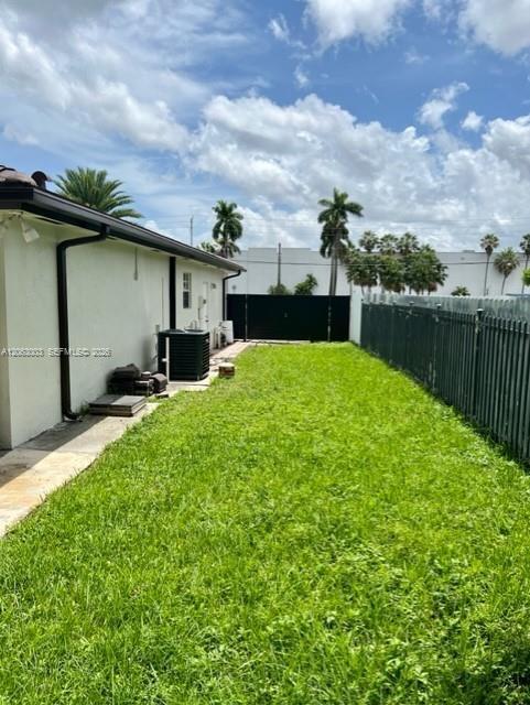 Building Photo - 9845 NW 25th Terrace