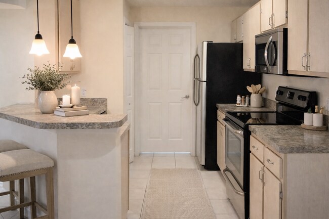 Building Photo - Beautiful 1/1 condo Lake View close to UCF and Valencia College.