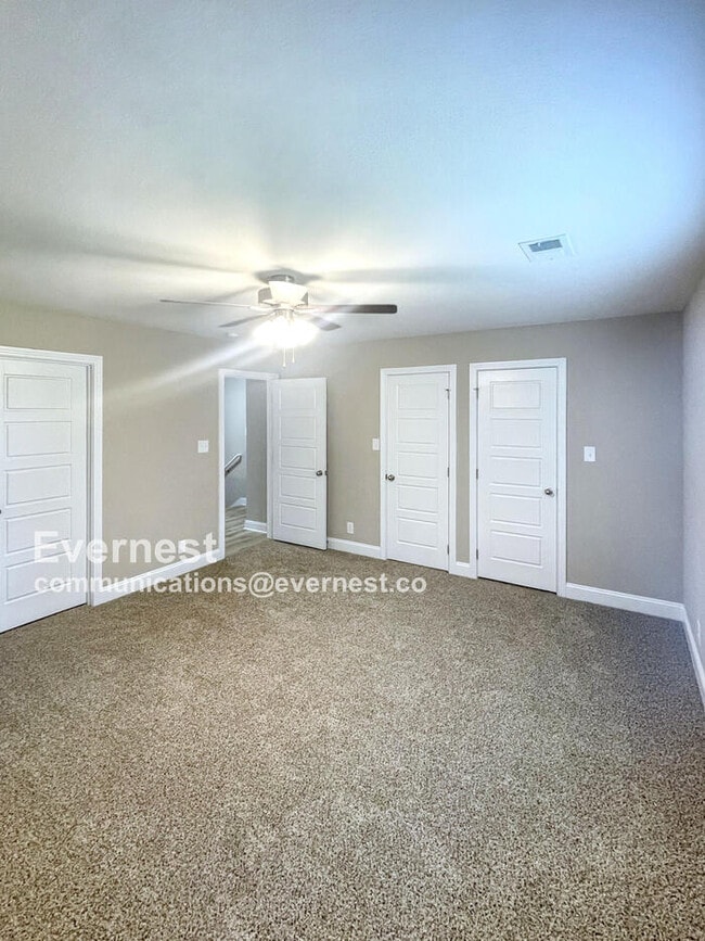 Building Photo - 3385 Polly Dr