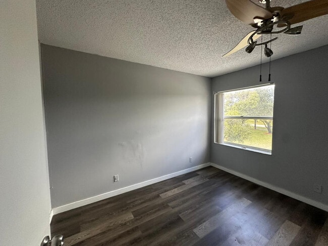 Building Photo - 7700 Stone Harbour Dr