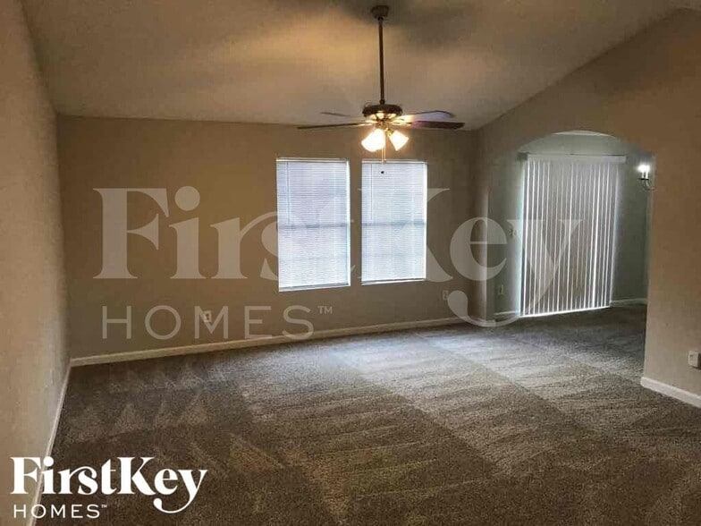 Building Photo - 7079 Merrywood Dr