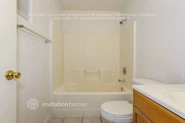 Building Photo - 2222 W Bowker St