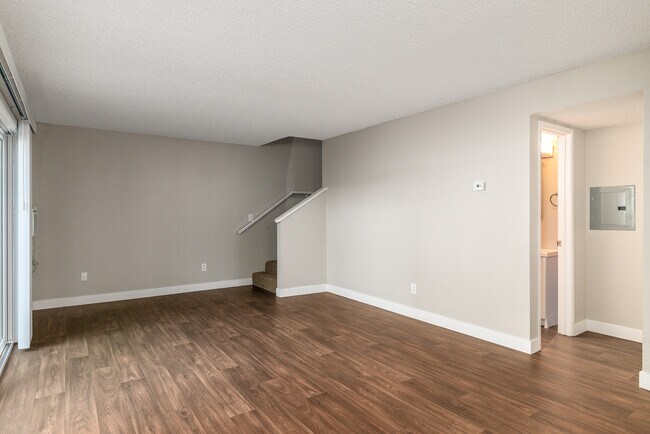 Building Photo - 390 Alameda del Prado