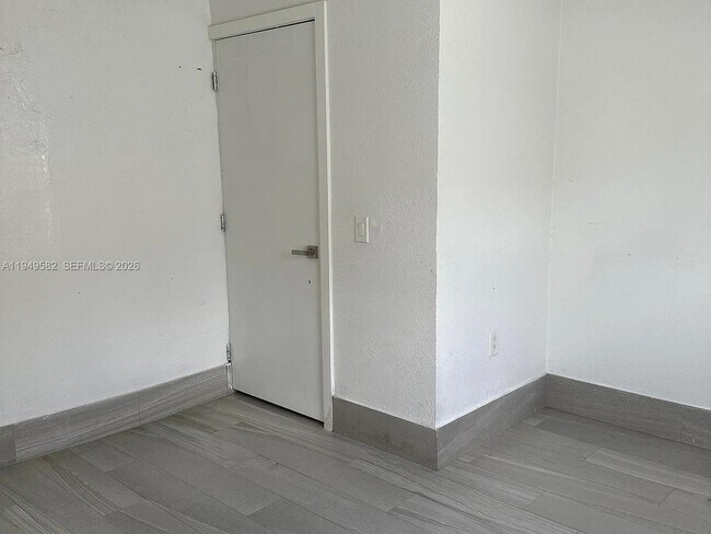 Building Photo - 5737 SW 6th St