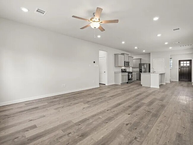 Building Photo - 17115 King Eider Rd