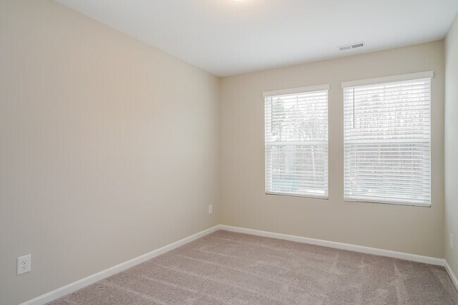 Building Photo - 385 Stone Arbor Wy