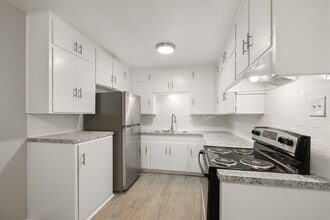 Building Photo - 3531 Midwest Dr