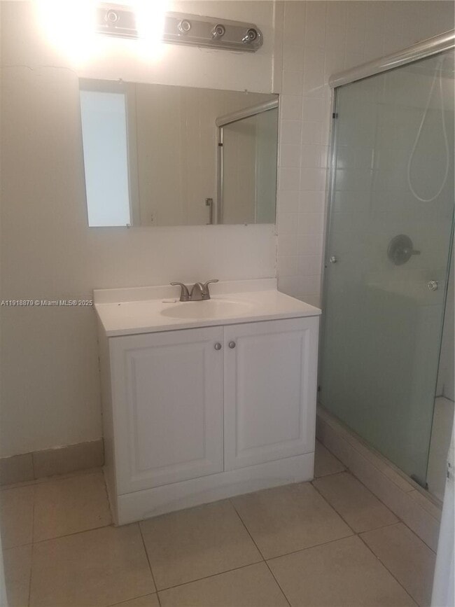 Building Photo - 15 Crossings Cir