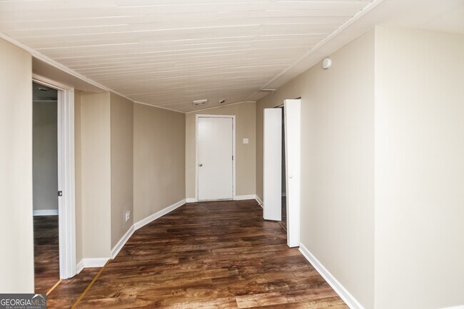 Building Photo - 2774 Whisper Ct
