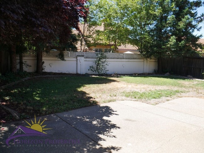 Building Photo - 3 Bed 2 Bath 1,130 sqft Single Family Home...