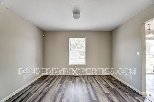 Building Photo - 3618 Willow Run Dr